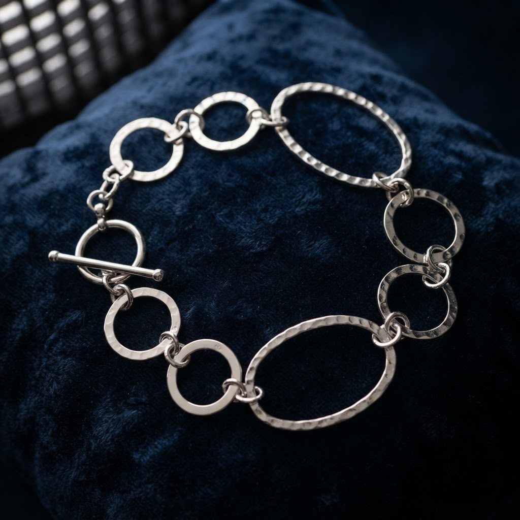 Silver Hammered Oval and Round Link Bracelet with Toggle Clasp