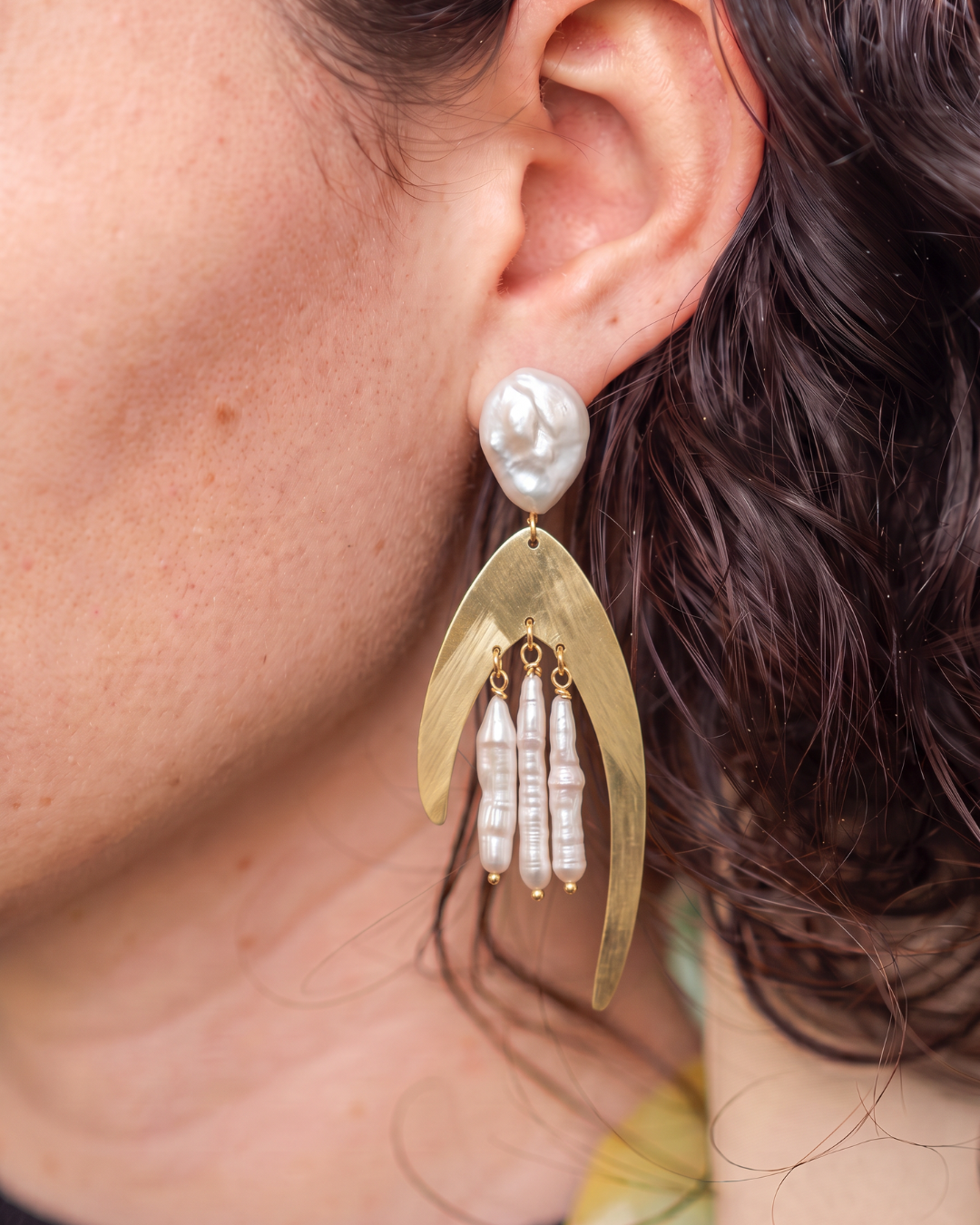 Freshwater pearl and gold drop earring with hanging pearl details